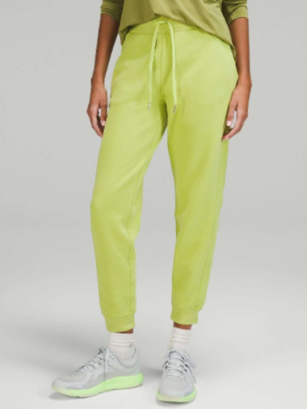 Lululemon Scuba High-Rise Jogger Wasabi NWOT 14